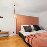 Dream - Mere With 24h Reception