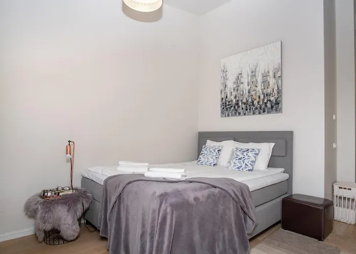 Apartment Dream - Mere With 24h Reception