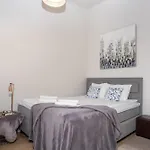 Apartament Dream - Mere With 24h Reception