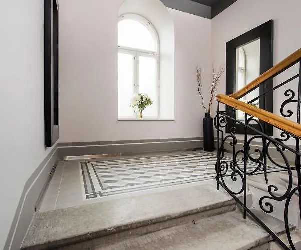 Dream - Mere With 24h Reception